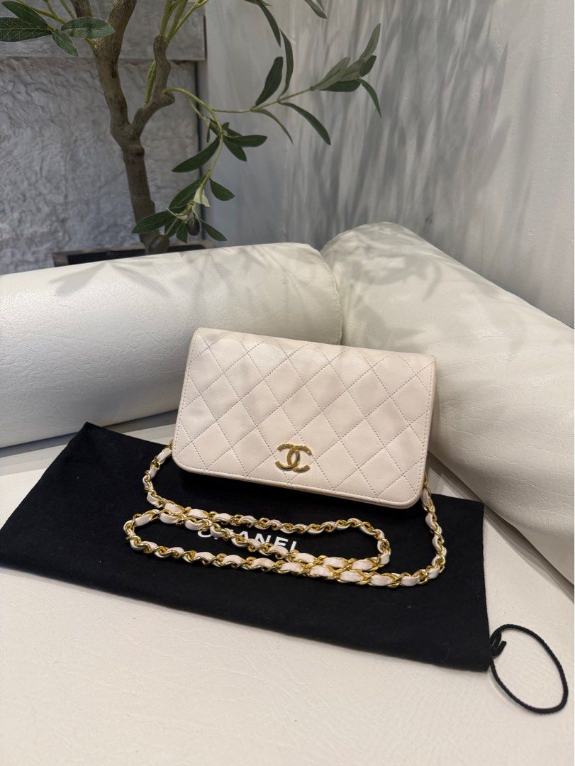 Chanel small flap (Category: Luxury Bags & Wallets) located in Cagayan de Oro. Submitted by moiobsession (Listing ID 1404476217, Image 1). Description: authentic with zeko authentication.
