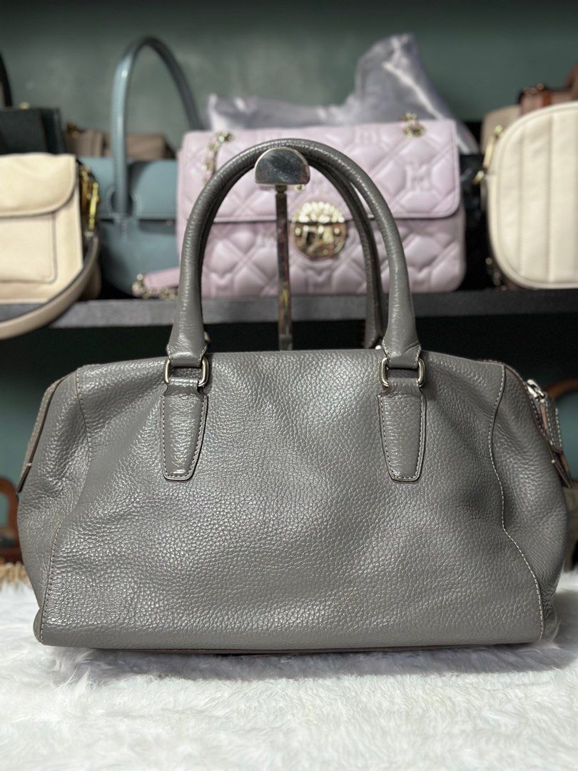 Coach Boston Sale❗️ (Category: Luxury Bags & Wallets) located in Leyte. Submitted by geojhen944614 (Listing ID 1416064160, Image 3). Description: .