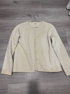 (Category: ) located in . Submitted by vannn2000 (Listing ID 1416084501, Image 1). Description: .