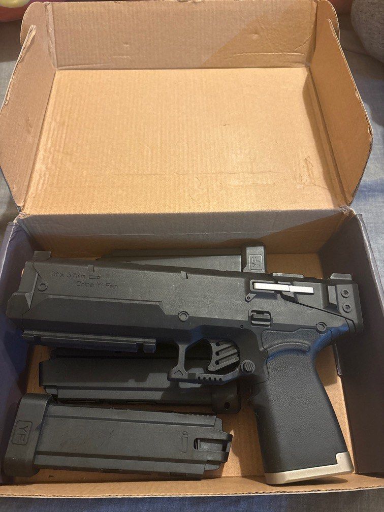 Nerfty (Category: Toys & Games) located in Kuala Lumpur. Submitted by treasurehunt_2 (Listing ID 1416137655, Image 2). Description: Fire Red Pro S200+ nerf gun Free 4 x Mag Lightly used Remarks use good quality bamboo soft foam dart to avoid stuck..