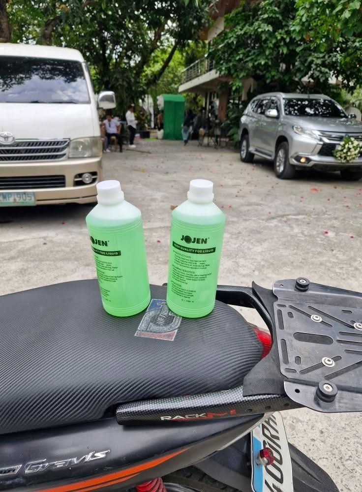 Fog Juice 1L (Category: Everything Else Others) located in Manila. Submitted by welltimedcollective (Listing ID 1416129151, Image 2). Description: - Jojen High-Quality Fog Liquid - 1-Liter Bottle - Includes Connectors - Safe and Non-Toxic - Water-Based - Perfect for Fog Machines .
