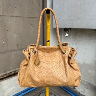 (Category: ) located in . Submitted by forgarments (Listing ID 1416193345, Image 1). Description: .