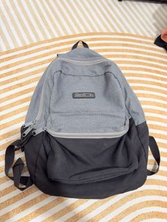(Category: ) located in . Submitted by ace.pieces (Listing ID 1416103057, Image 1). Description: .