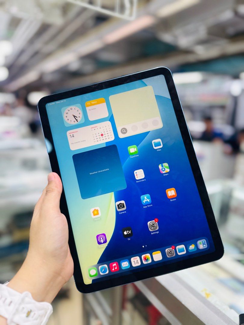 Ipad air 5 256GB wifi only no issues m1 chip (Category: iPad) located in San Juan City. Submitted by najihahtelecomshop2018 (Listing ID 1416119522, Image 3). Description: Legit Store | Original unit FOR SALE | TRADE / SWAP ▫️INSTALLMENT thru: 🔸Credit Card (straight / installment) 🔸Ggives / Gcredit + 6% interest 🔸Spay Later + 6% interest (RFS: Buy and Sell any kinds of Gadgets) Description: Ipad air 5 256GB ( other GB are also available) Wifi o