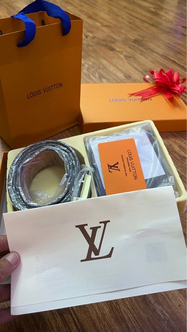 LV MENS BELT AND WALLET (Category: Luxury Bags & Wallets) located in Manila. Submitted by joncarloga25617 (Listing ID 1416026962, Image 2). Description: brand new binigay lang po.