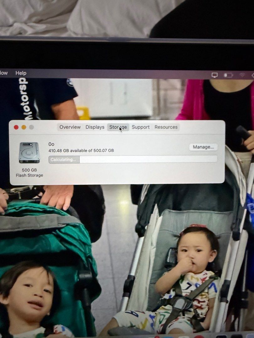 MacBook Pro (Retina, 13-inch, Early 2015) (Category: Laptops & Notebooks) located in Valenzuela. Submitted by sebysaenriquez (Listing ID 1416123474, Image 2). Description: Preloved. Great condition. With case and charger.