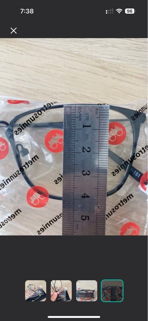 Metro Sunnies Blue light glasses - sunadaptive (Category: Sunglasses & Eyewear) located in Quezon City. Submitted by nanananuggets (Listing ID 1416139948, Image 3). Description: Used few times at home Sun adaptive - lens will darken when exposed to harsh sunlight.