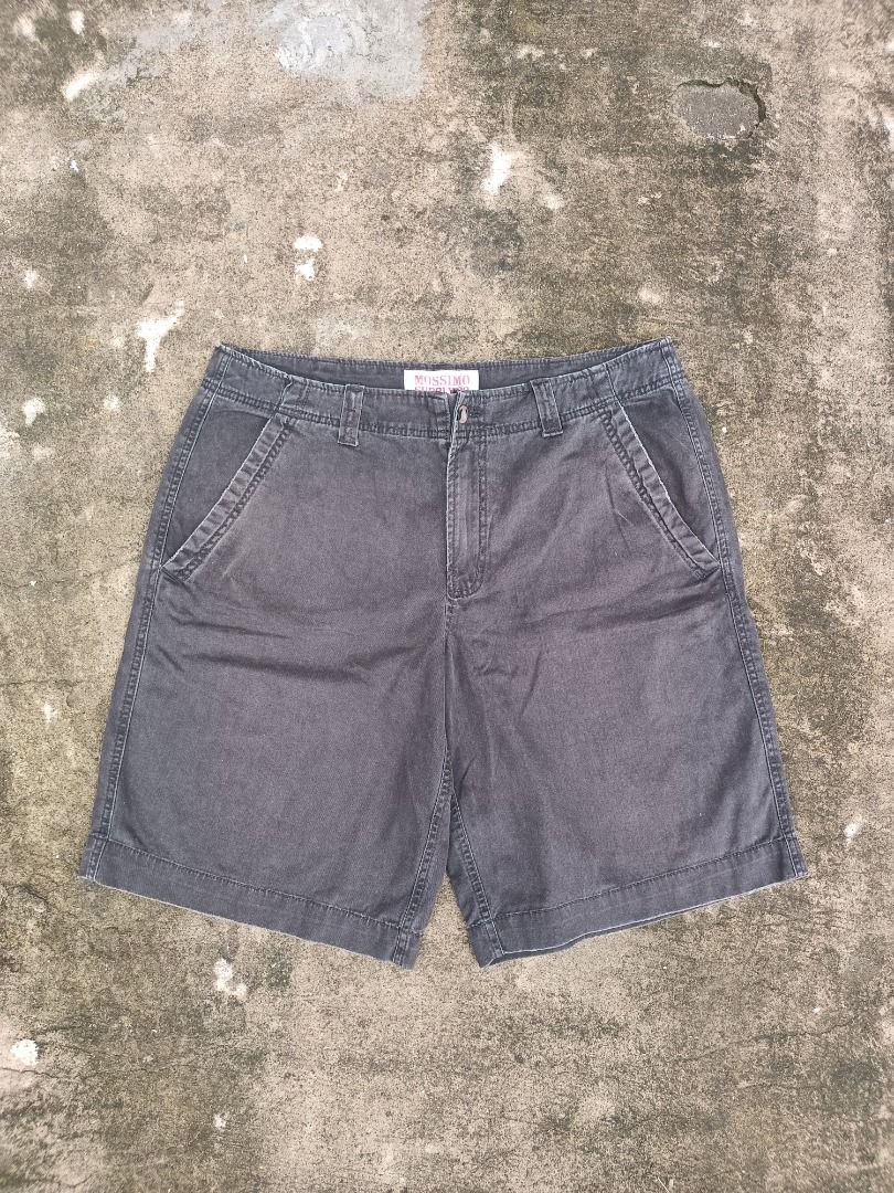 MOSSIMO JORTS (Category: Shorts) located in Victorias. Submitted by edoecienn (Listing ID 1416062628, Image 2). Description: MOSSIMO JORTS Waist 36 Length 21.5 Thigh 13 Hem 13.