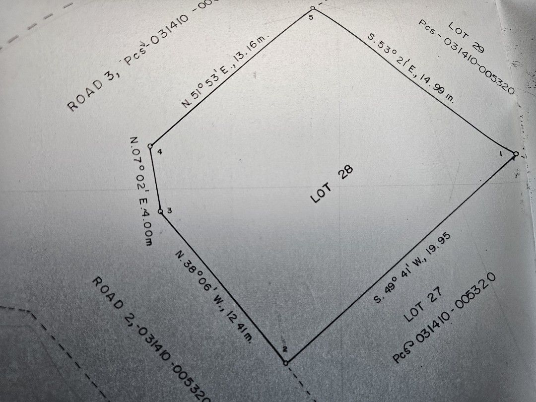 Northfields Executive Village Vacant Lot (Category: Lot) located in Quezon City. Submitted by closetjordy (Listing ID 1416086414, Image 3). Description: FOR SALE VACANT LOT PHP 3,185,000 (12k/sqm) Northfields Executive Village Malolos, Bulacan City 264sqm corner lot Clean Title. Direct to Owner. ✔️1 Bus Ride going to Manila and Pampanga Or UV Express Near establisments: ✔️Hospitals ✔️Municipal Hall ✔️Supermarkets ✔️Malls ✔️University/Schools ✔️DF