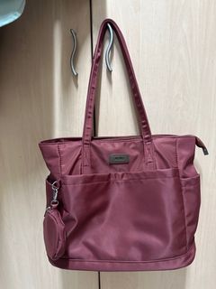 (Category: ) located in . Submitted by naa.preloved18 (Listing ID 1416123203, Image 1). Description: .