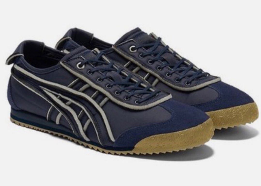 Onitsuka Tiger Mexico 66 SD - Peacoat (Category: Sneakers) located in Makati City. Submitted by JD.Collection_Line (Listing ID 1416034238, Image 3). Description: - Onitsuka Tiger Mexico 66 SD sneakers - Color: Navy Blue - Features iconic stripes - Gum sole - Size: US Women's 5.5 / EUR 36 / 225(2.5) - Comes with original box.