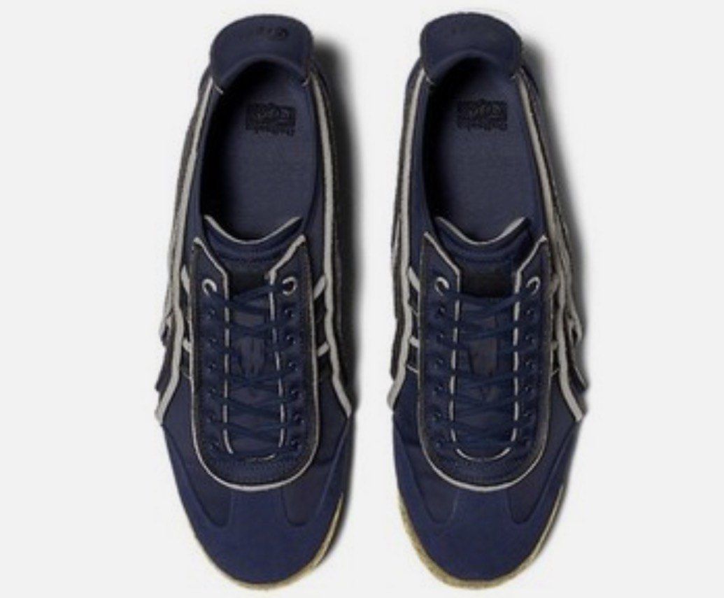 Onitsuka Tiger Mexico 66 SD - Peacoat (Category: Sneakers) located in Makati City. Submitted by JD.Collection_Line (Listing ID 1416034238, Image 2). Description: - Onitsuka Tiger Mexico 66 SD sneakers - Color: Navy Blue - Features iconic stripes - Gum sole - Size: US Women's 5.5 / EUR 36 / 225(2.5) - Comes with original box.