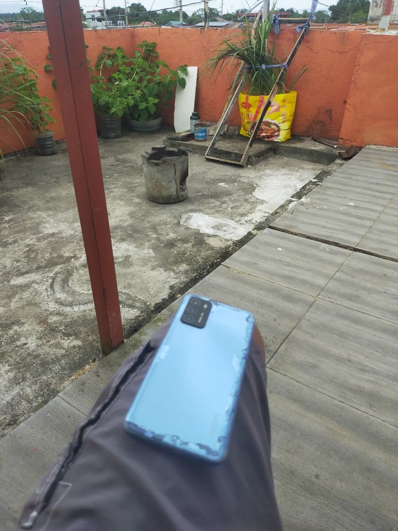 Oppo A16 bought 2023 (Category: OPPO) located in Manila. Submitted by nikaslayer9000 (Listing ID 1416078307, Image 3). Description: Oppo A16 Used,Message Asap if you want it slight to medium scratches at the back but still good as new performance, 70% off from original price.