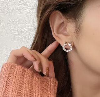 (Category: ) located in . Submitted by buysellcloset (Listing ID 1416067574, Image 1). Description: .