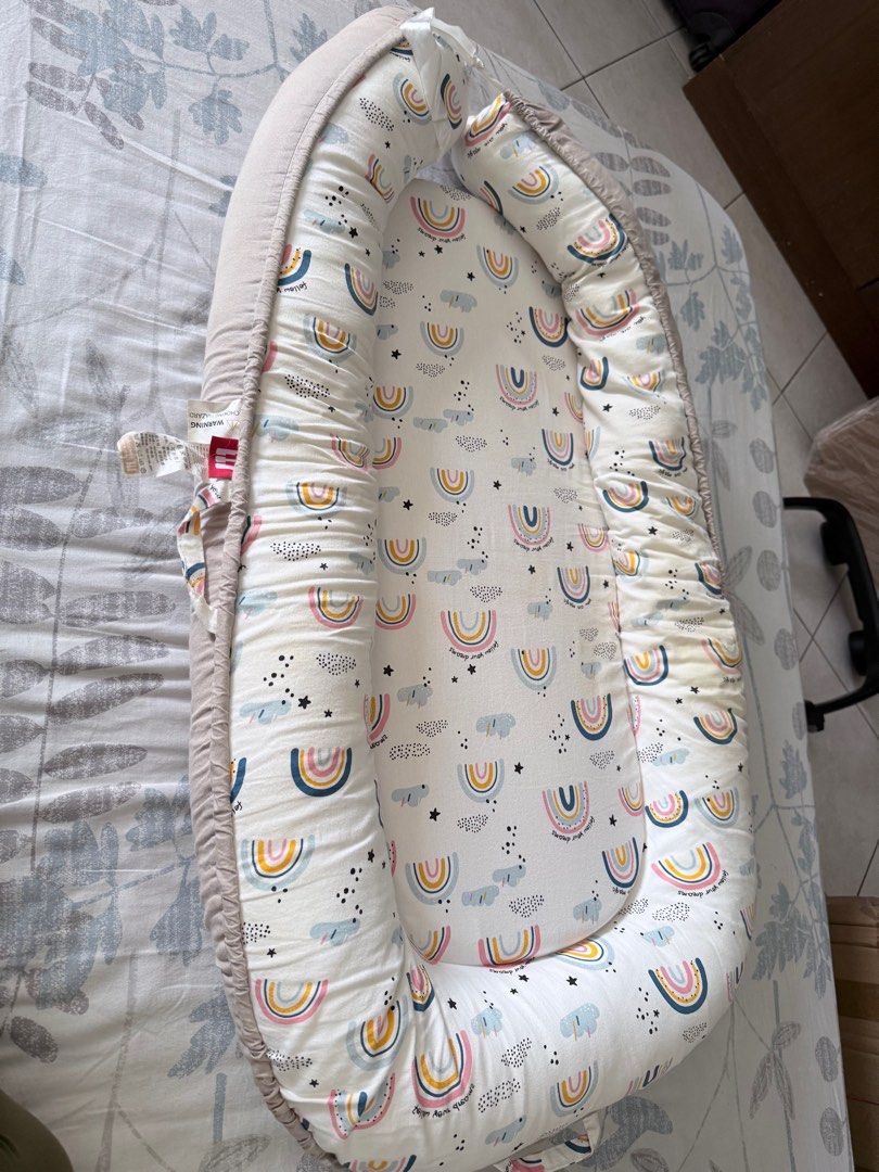 Rainbow Baby Nest (Category: Childrens' Beds) located in Kuala Lumpur. Submitted by ritubisht (Listing ID 1416072626, Image 2). Description: 🚨 URGENT SALE – Baby Nest (Like New) ✔ Very lightly used ✔ Clean, soft & well maintained ✔ No stains, no damage ✔ Ready to use Baby has outgrown it, so selling cheap for quick clearance. 💰 Price: RM35 (FAST PICKUP PRICE) 📍 Self pickup – KL ⚡ Can pickup TODAY ⚡ First come first serve ⚡ Priority to fastest 