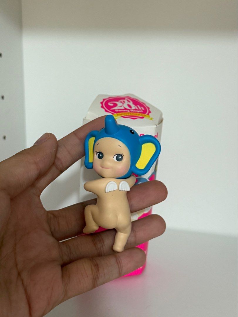 Sonny Angel Hippers Looking Back Series Elephant (Category: Designer & Blind Box Toys) located in Las Pinas. Submitted by laureensells (Listing ID 1416042936, Image 3). Description: -Sonny Angel Hippers Looking Back Series (Elephant) -opened box, UNOPENED foil - Comes in its original packaging, Full inclusions -RFS: Dupe -Slightly Nego PM me MOP: Gcash,Bank Transfer MOD: lalamove 📍Las Piñas City.