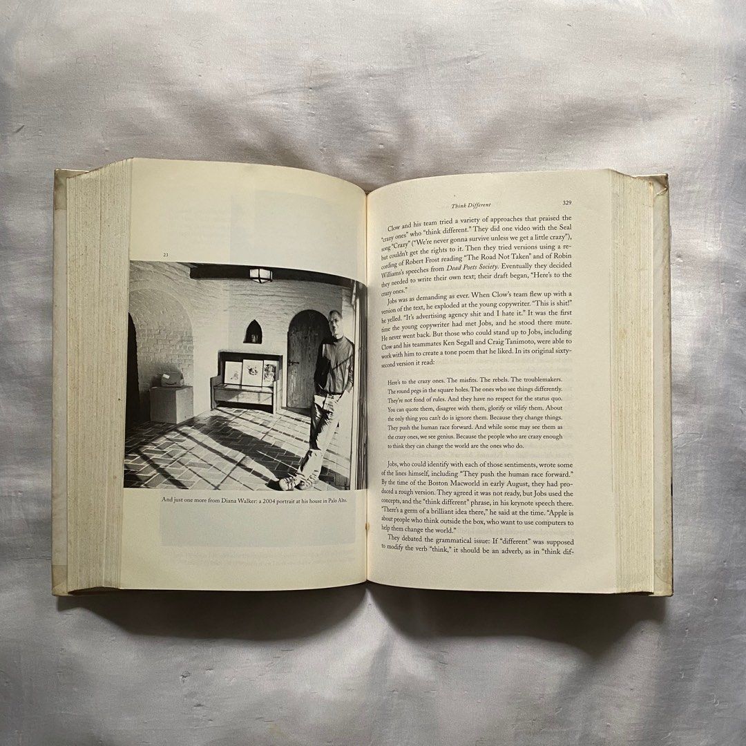 Steve Jobs by Walter Isaacson (Category: Storybooks) located in Quezon City. Submitted by sailormati (Listing ID 1416062274, Image 3). Description: .