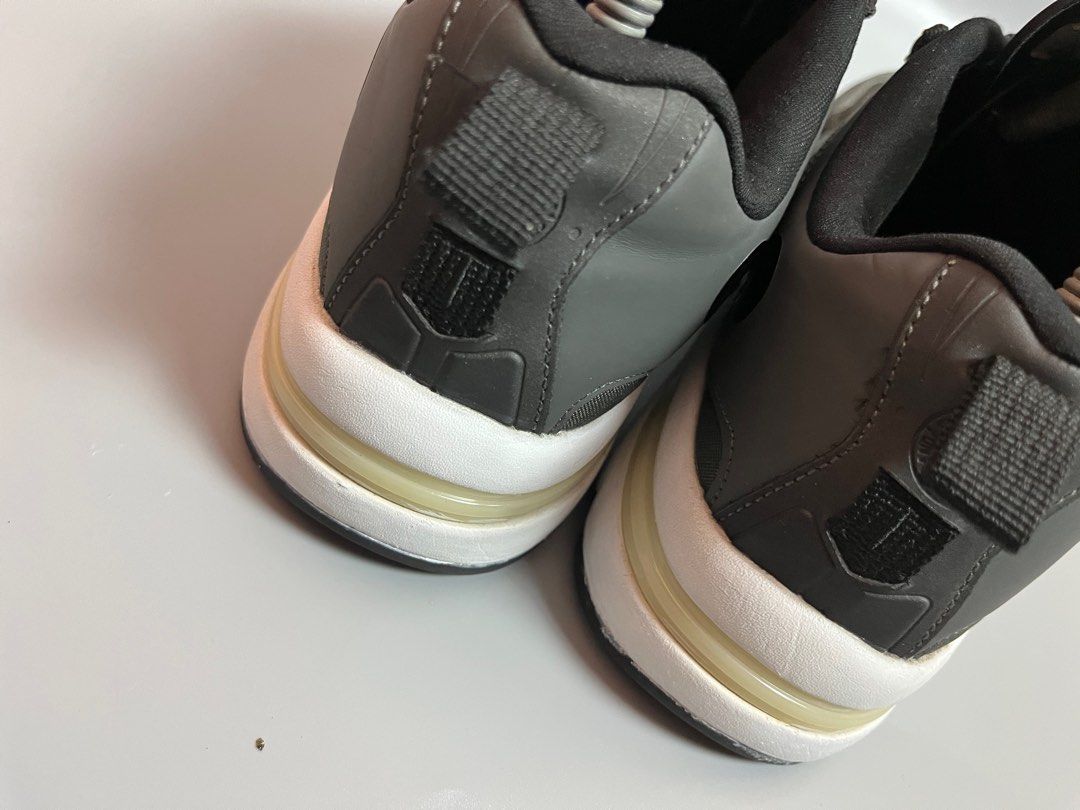 Stone Island Grime sneaker (Category: Sneakers) located in Quezon City. Submitted by theideal (Listing ID 1416200895, Image 3). Description: Read first before buy Legit/Authentic Stone island Grime sneaker No box,shoes only Size 7.5 mens Still in good and presentable condition Crease and minor heeldrag due to sign of use No major flaws See picture details posted.