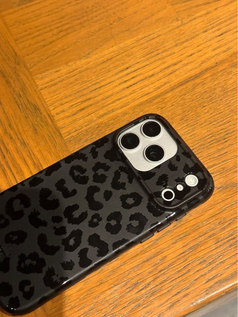 Velvet Caviar Case for Iphone 17 promax (Category: Cases & Sleeves) located in San Juan City. Submitted by biatchhhh (Listing ID 1416168891, Image 3). Description: With free clear case :)) Very good condition Like new No scratches/flaws W/magsafe Used for a week only Rfs: too many cases :) .