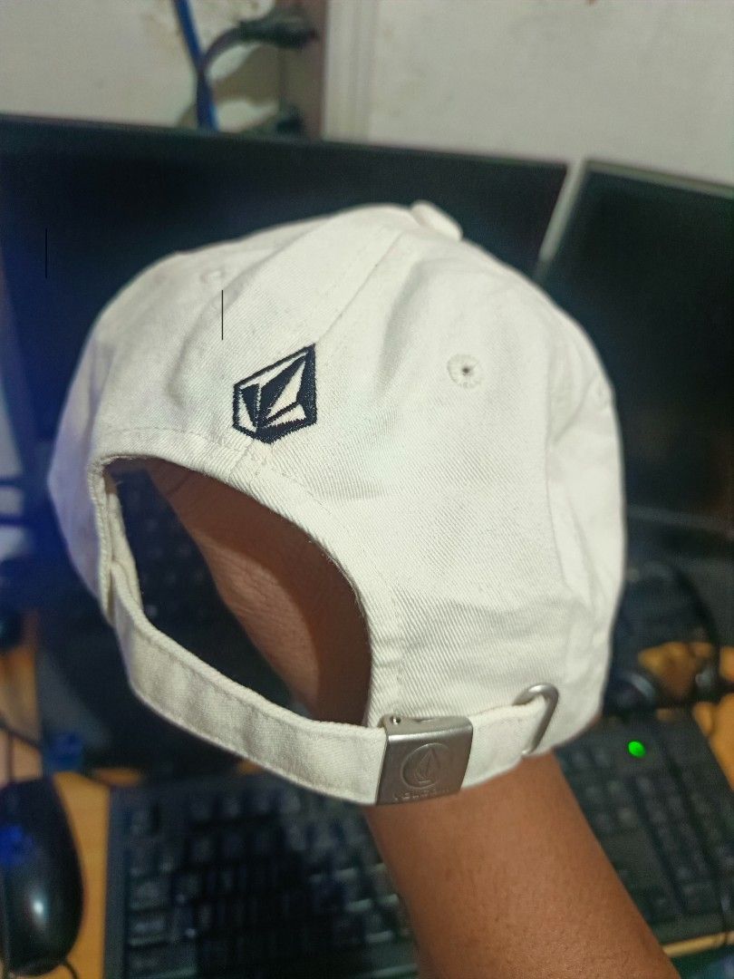 Volcom Dad hat (Category: Caps & Hats) located in Cebu City. Submitted by negotiableprice22 (Listing ID 1416097387, Image 2). Description: - Volcom cap with smiley face patch - Volcom logo on back and inside - Adjustable strap - Comfortable fit - Perfect for everyday use.