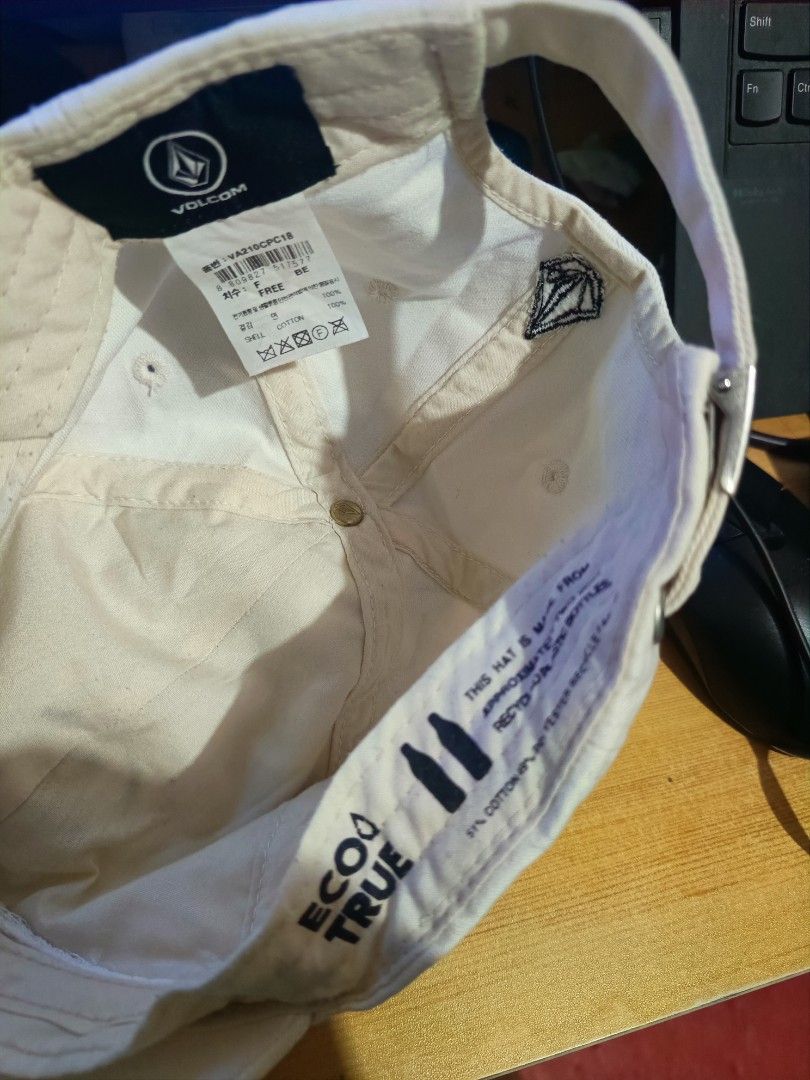 Volcom Dad hat (Category: Caps & Hats) located in Cebu City. Submitted by negotiableprice22 (Listing ID 1416097387, Image 3). Description: - Volcom cap with smiley face patch - Volcom logo on back and inside - Adjustable strap - Comfortable fit - Perfect for everyday use.