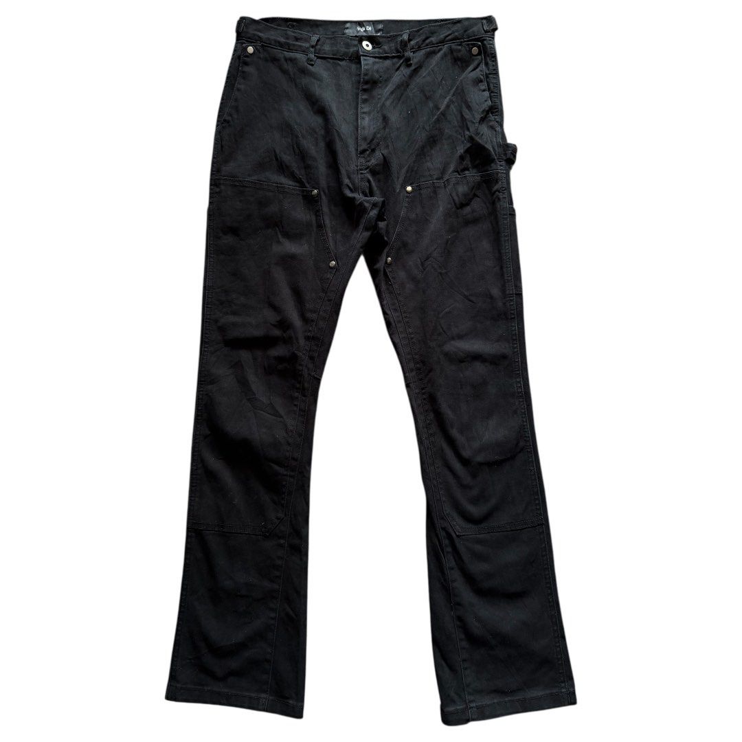 Vuja De Double Knee Flared Back-zip Carpenter Pants (Category: Jeans) located in Zamboanga. Submitted by the.angura.store (Listing ID 1416029083, Image 1). Description: Vuja De Double Knee Flared Back-zip Carpenter Pants Vuja De’s take on the iconic carpenter pants silhouette, it features double knee panel with metal rivets, cobrax snap on hand pocket. Waist adjuster with cinch, zippers at the back for style/fit adjustment. This is the cotton ver