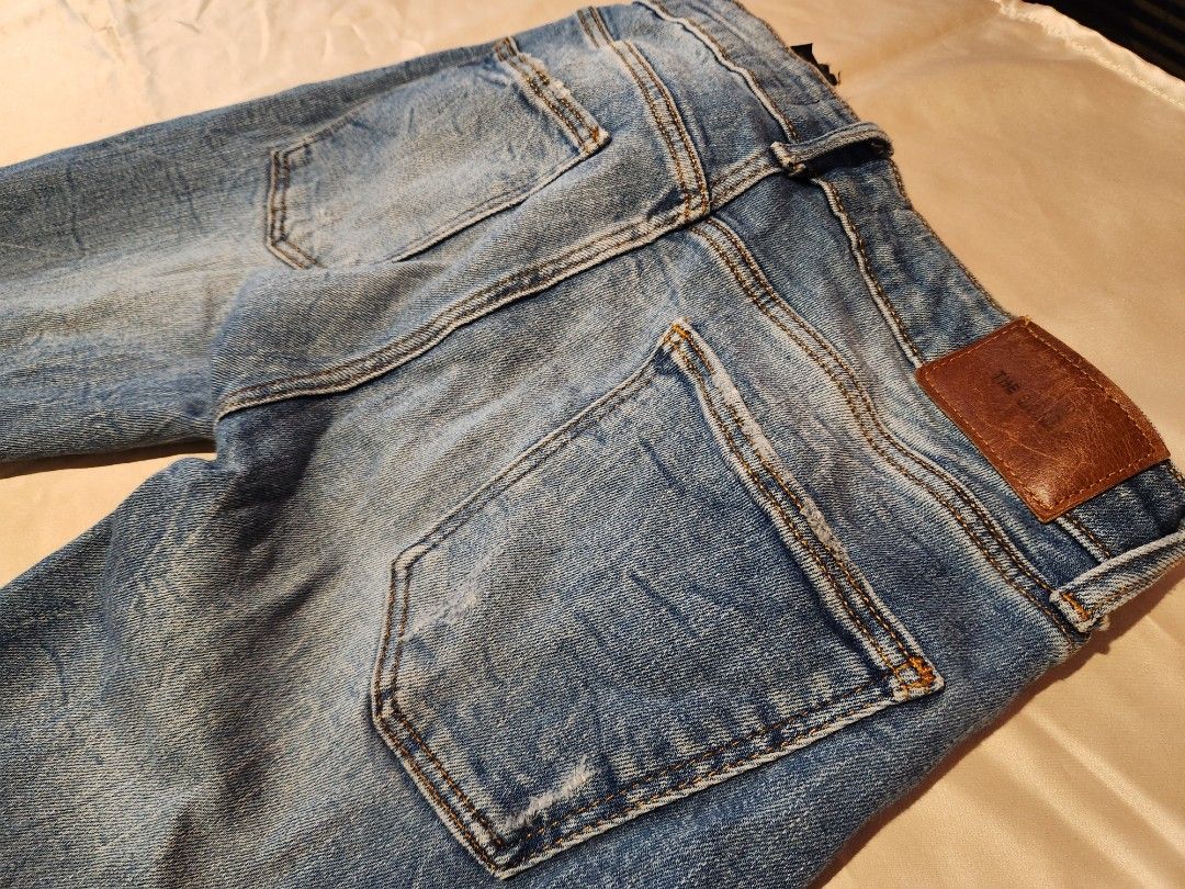 Zara jeans (Category: Jeans) located in Caloocan City. Submitted by comargo (Listing ID 1416164494, Image 3). Description: prelove personal use not ukay. pick up only.. north caloocan...