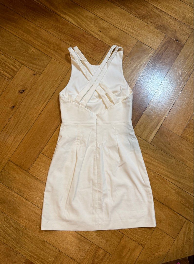 Zara white dress with cross back (Category: Dresses) located in Tarlac. Submitted by elroy3 (Listing ID 1416036944, Image 2). Description: .