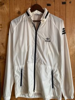 (Category: ) located in . Submitted by karatt.thrift (Listing ID 1416416219, Image 1). Description: .