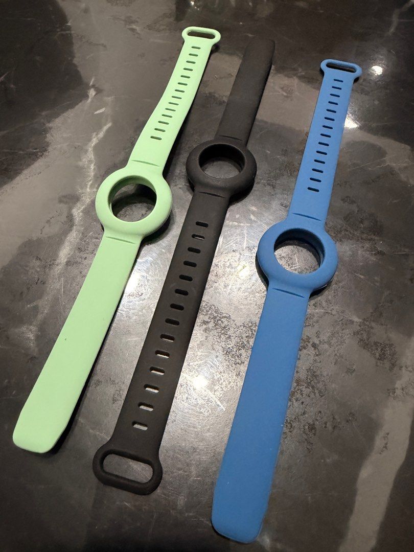 Airtag wristband (Category: Other Gadgets) located in Imus. Submitted by honisp (Listing ID 1416346694, Image 3). Description: Wristband for Airtag Brandnew! Php100 each .