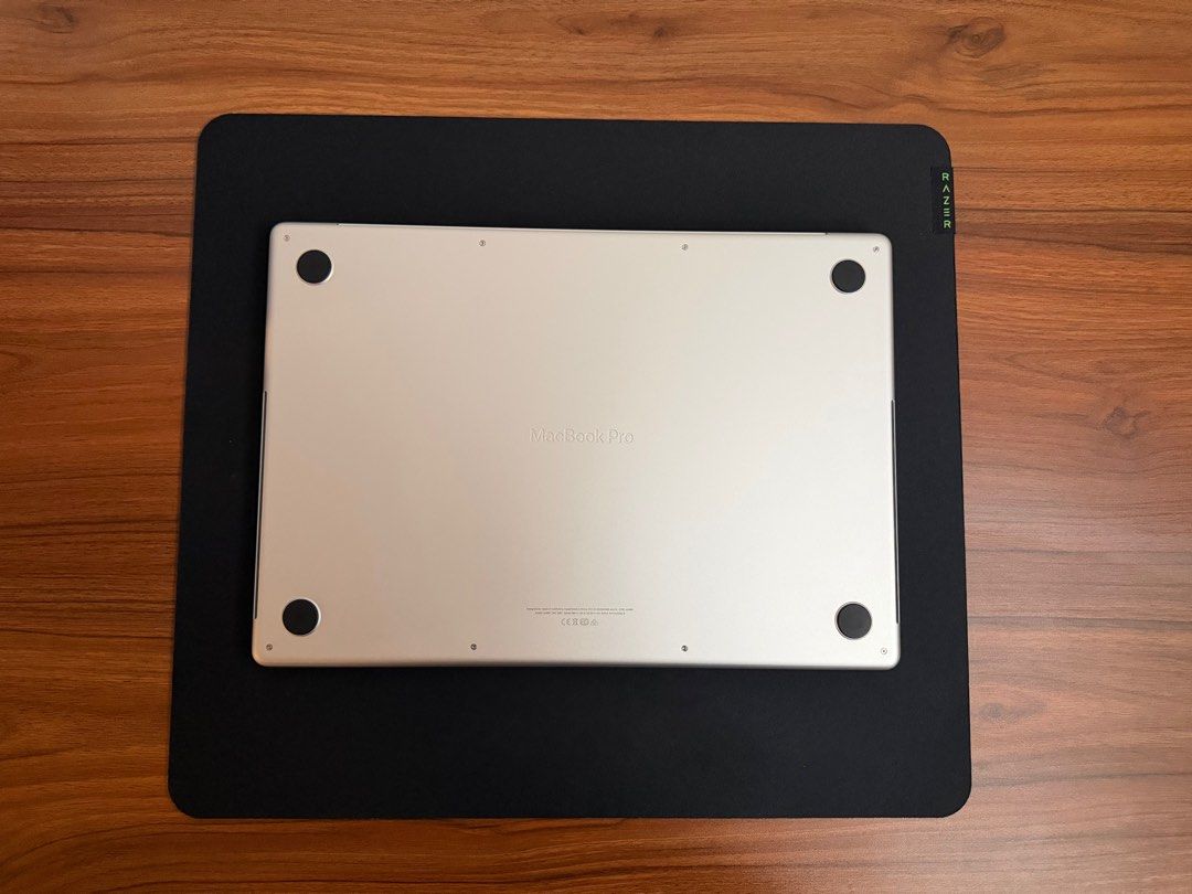 Apple MacBook Pro 16-inch - 512GB - M1 Pro405953045448642563