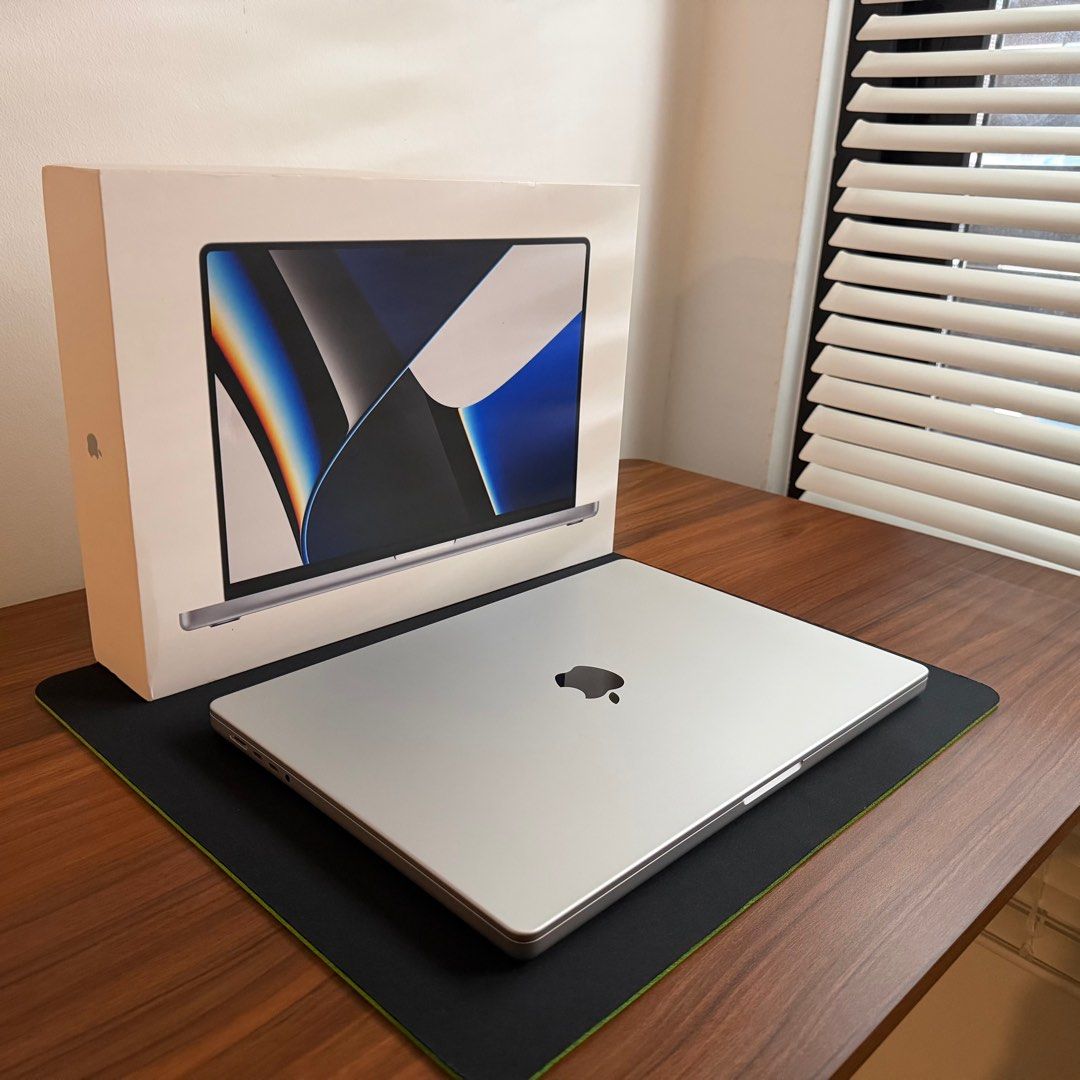 Apple MacBook Pro 16-inch - 512GB - M1 Pro405953045448642564