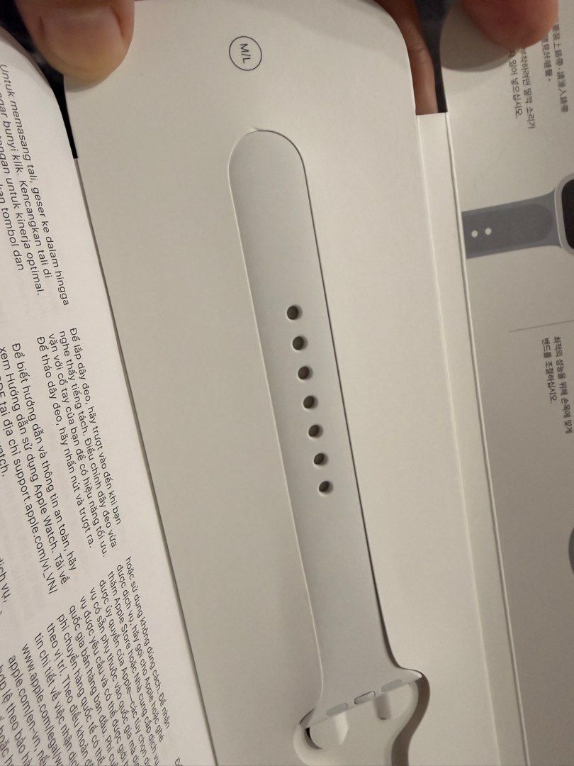 Apple watch band (Category: Wearables & Smart Watches) located in Imus. Submitted by honisp (Listing ID 1416340707, Image 2). Description: For Sale: Authentic Apple Watch Band • Brand New, never used • 41mm White Sport Band (M/L size) • One adjustable side only (not a pair) ✅ Compatible with 38mm, 40mm, and 41mm cases ✅ Works with Series 7, 8, 9 and Apple Watch SE (2nd gen) RFS: : Old watch already sold, new one doesn’t fit.