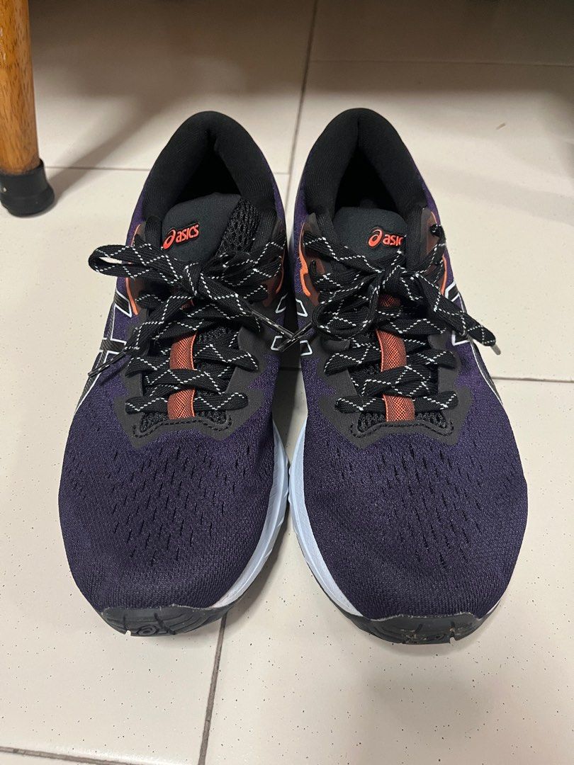 Asics GT-1000 10 Running Shoes - Women’s US 9 / UK 7 / EU 40.5 (Category: Sneakers) located in Singapore. Submitted by mybikewasbianca (Listing ID 1416346939, Image 2). Description: - Asics GT-1000 10 running shoes - Size: US 9 / UK 7 / EU 40.5 - Condition: Excellent, wore only a few times before I switched to barefoot shoes cos of a knee injury - Suitable for running and casual wear.