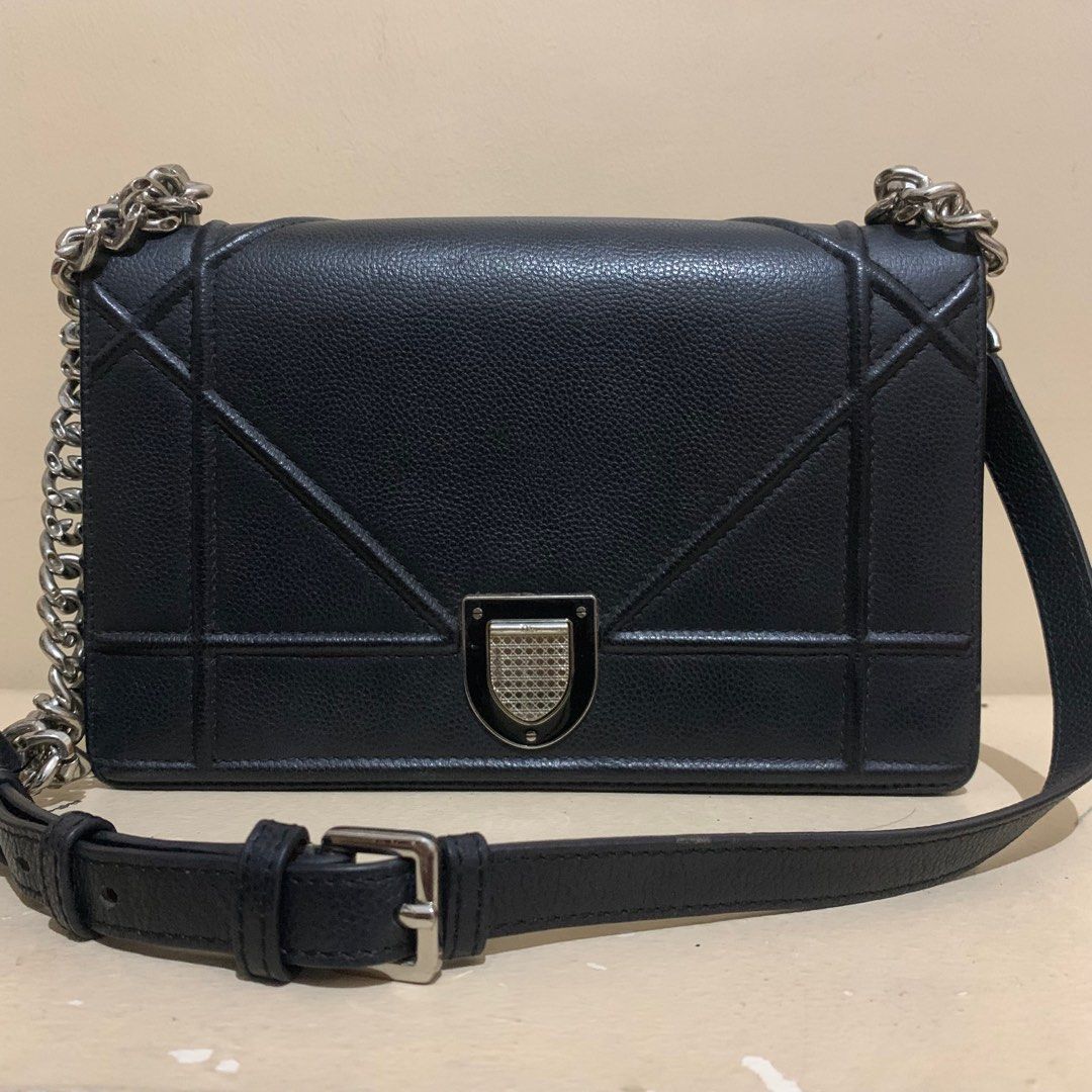 Christian Dior Diorama Shoulder Bag (Category: Luxury Bags & Wallets) located in Davao. Submitted by mrklrnzz (Listing ID 1416234831, Image 1). Description: AUTHENTIC SEE LAST 2 PICS FOR ISSUE NEGOTIABLE❗️ .
