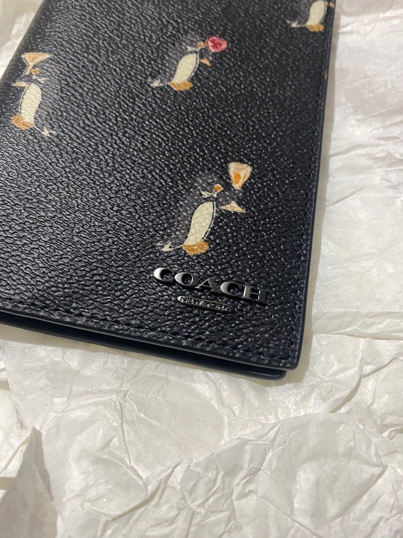 Coach Penguin Print Passport Holder (Category: Wallets & Card holders) located in Pasay City. Submitted by pjbcl (Listing ID 1416417123, Image 2). Description: .
