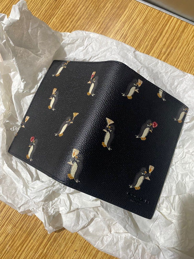 Coach Penguin Print Passport Holder (Category: Wallets & Card holders) located in Pasay City. Submitted by pjbcl (Listing ID 1416417123, Image 3). Description: .