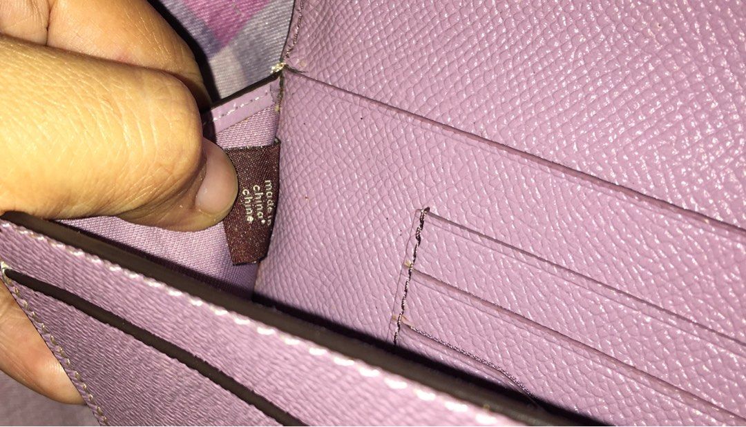 Coach wallet flap (Category: Luxury Bags & Wallets) located in Guagua. Submitted by Ann625 (Listing ID 1416388518, Image 3). Description: Barely used Many pockets and card slots Clean inside and out Original price is Php 12,940 Minimal sign of usage sa loob ng wallet, that’s why selling it very low (see last photo).