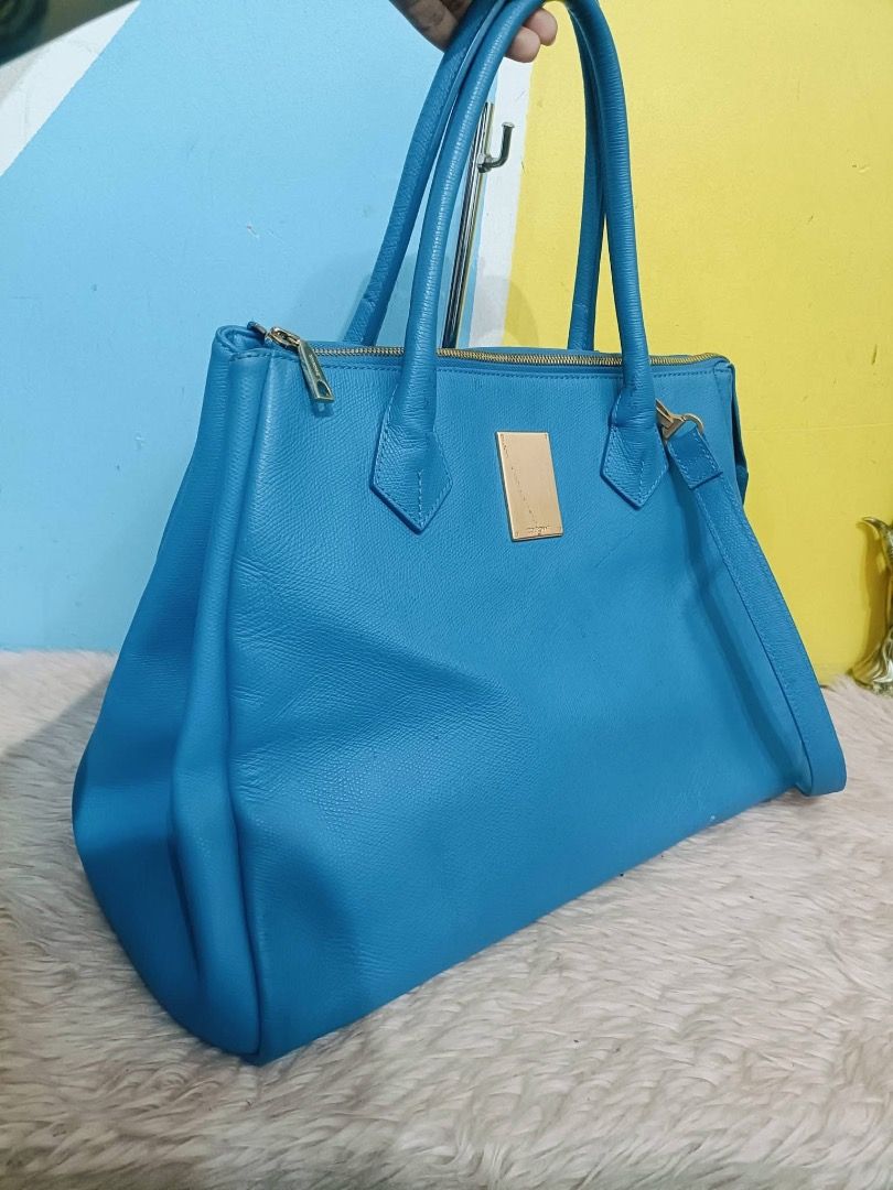 Couronne Stephanie (Category: Luxury Bags & Wallets) located in Cagayan de Oro. Submitted by rairaibags (Listing ID 1416396068, Image 2). Description: .