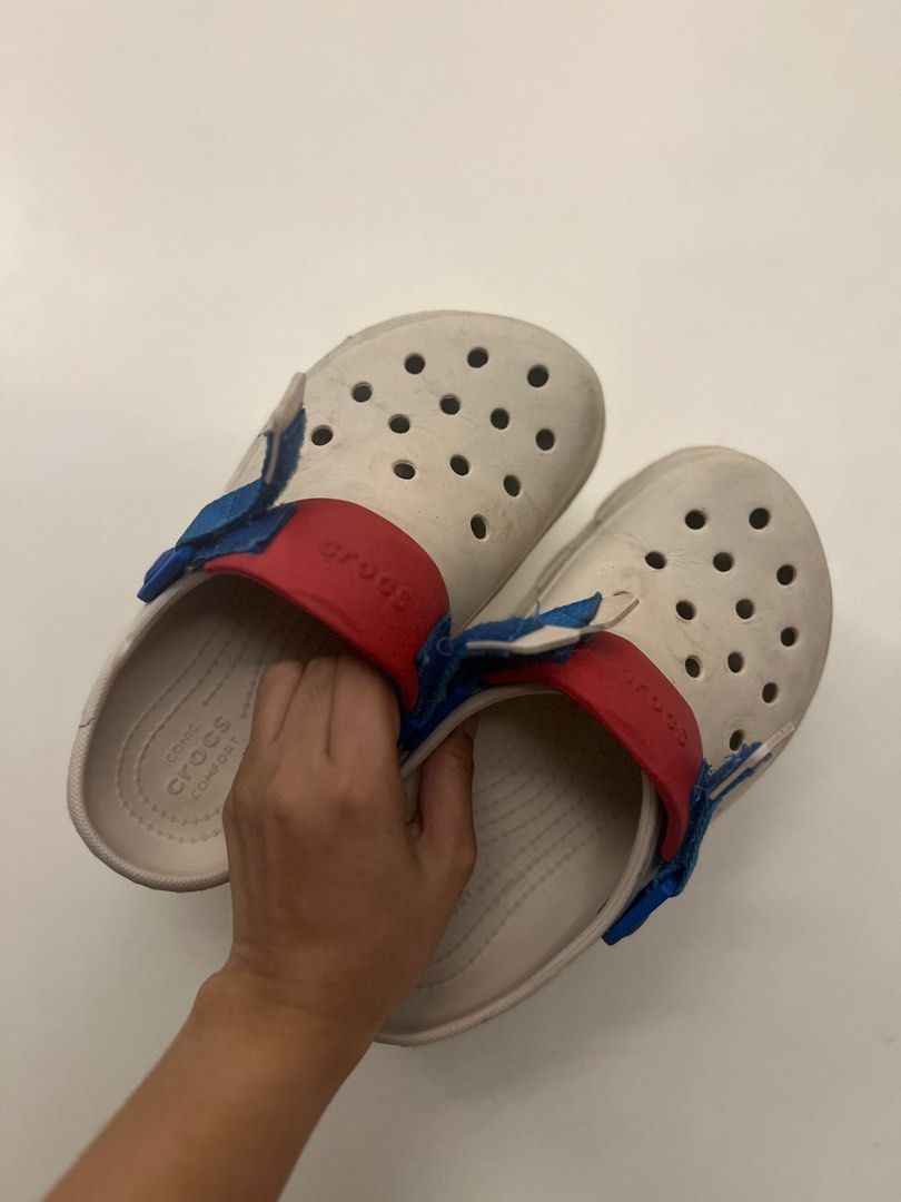 Crocs All-Terrain Classic Clogs in stucco or bone color. (Category: Sandals) located in Manila. Submitted by tan.geanne (Listing ID 1416401868, Image 2). Description: Selling my used but not abused crocs. Bought it for 3k. Will give discount for sure buyer RFS: not using anymore.
