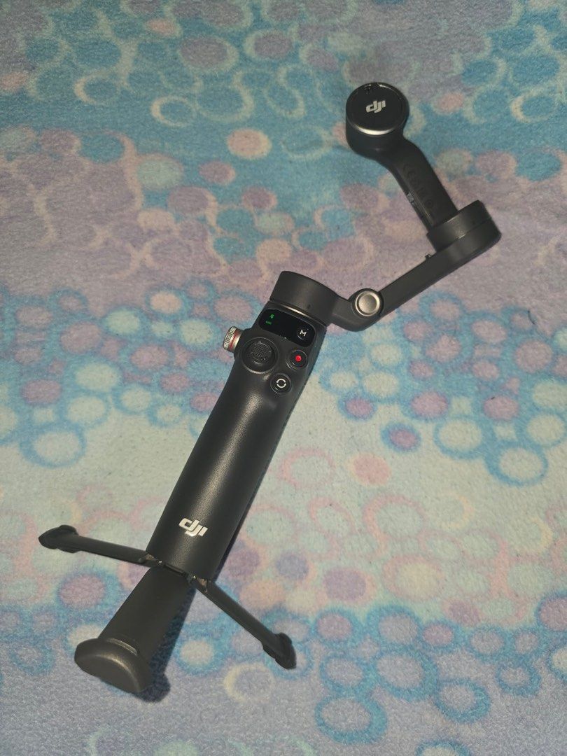 DJI Osmo Mobile 7P Smartphone Stabilizer (Category: Gimbals & Stabilizers ) located in Binan City. Submitted by rsmrz_99 (Listing ID 1416431836, Image 2). Description: - Bought for ₱6,669 from Henry's Camera Uptown BGC - Used only once (just to test) - Complete inclusions.