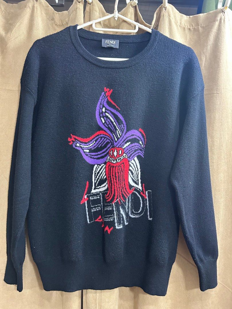 Fendi Floral Print Sweater (Category: Coats, Jackets and Outerwear) located in Pateros City. Submitted by blitzkriegspc (Listing ID 1416327598, Image 1). Description: .