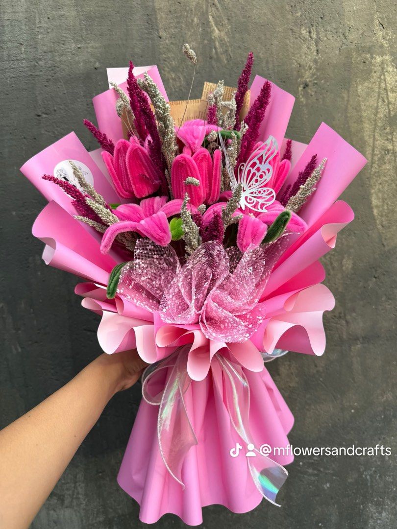 Fuzzy Wire Flower Bouquet (Category: Flowers & Bouquets) located in Valenzuela. Submitted by mflowers_crafts (Listing ID 1416236790, Image 3). Description: half dozen - P899 1 dozen - P1800 available colors: red blue purple pink green loc: deca homes meycauyan bulacan half dozen - P599 1 dozen - P1200 location: deca homes meycauyan bulacan Valentine’s Day bouquets now available ❤️ Handcrafted with satin ribbons and fuzzy wires, finished with drie
