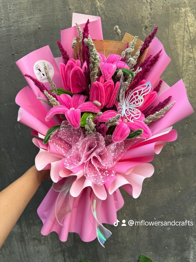 Fuzzy Wire Flower Bouquet (Category: Flowers & Bouquets) located in Valenzuela. Submitted by mflowers_crafts (Listing ID 1416236790, Image 1). Description: half dozen - P899 1 dozen - P1800 available colors: red blue purple pink green loc: deca homes meycauyan bulacan half dozen - P599 1 dozen - P1200 location: deca homes meycauyan bulacan Valentine’s Day bouquets now available ❤️ Handcrafted with satin ribbons and fuzzy wires, finished with drie