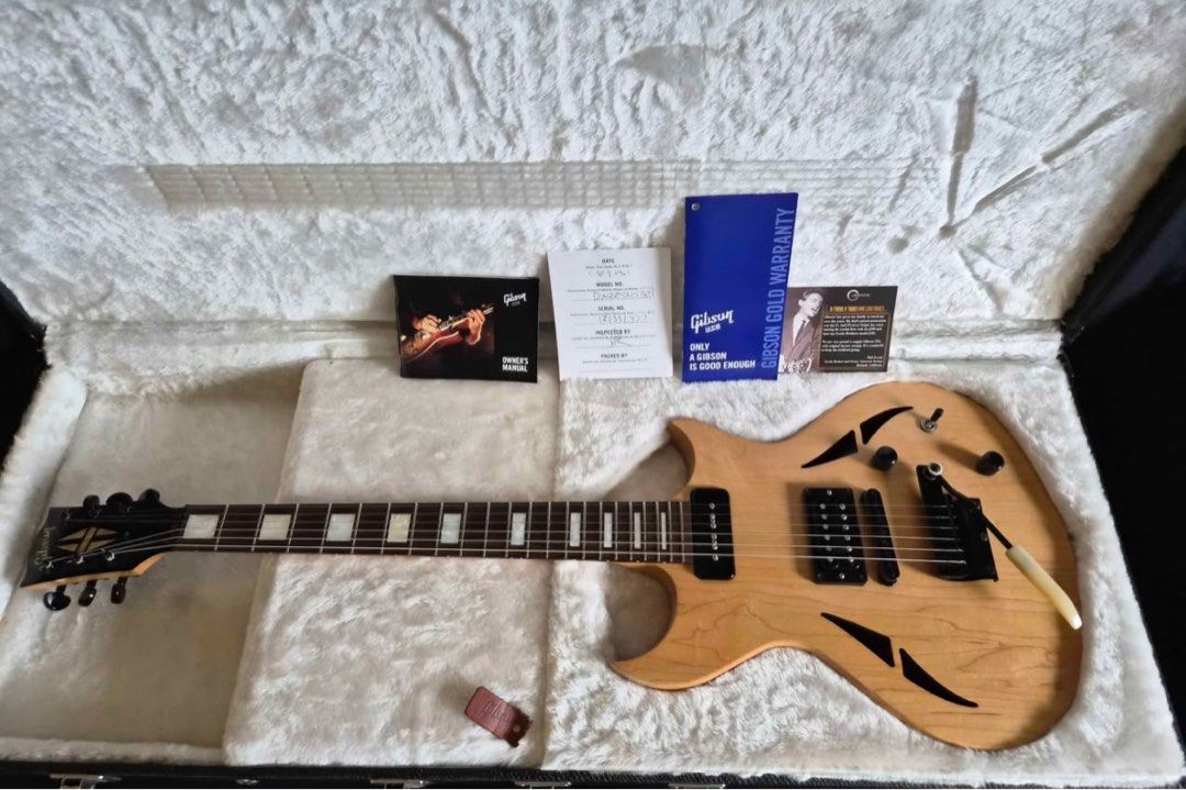 Gibson N225 Electric Guitar (Category: Musical Instruments) located in Quezon City. Submitted by moteys (Listing ID 1416316970, Image 1). Description: FOR SALE ‼️ 📍GIBSON N-225 📍85,000 pesos Made in USA Good as New The Gibson N-225 "Natural Vintage Gloss" is a 2013 semi-hollowbody electric guitar featuring a chambered maple body, a '60s SlimTaper maple neck with a rosewood fingerboard, a P-90 neck pickup and a Dirty Fingers+ bridge humbucker wi