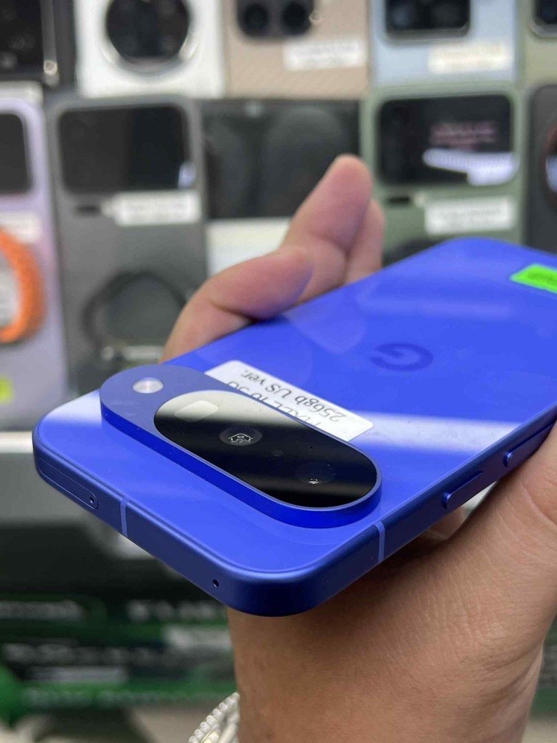 Google Pixel 10 5G 256gb US No issue Makinis (Category: Google Pixel) located in San Juan City. Submitted by javedsgadgetshop (Listing ID 1416389484, Image 3). Description: INSTALLMENT OPTIONS : SPAY LATER / GGIVES / CREDIT CARD! WE BUY AND SELL SO PWEDE MAGBINTA OR SWAP ! Quick Specs : 💵 Google Pixel 10 5G •256gb •US Variant •Good batt health •Factory Unlock •98% Smoothness •No hidden issue | No Repaired •100% Authentic | Not Refurbished •w/ OE