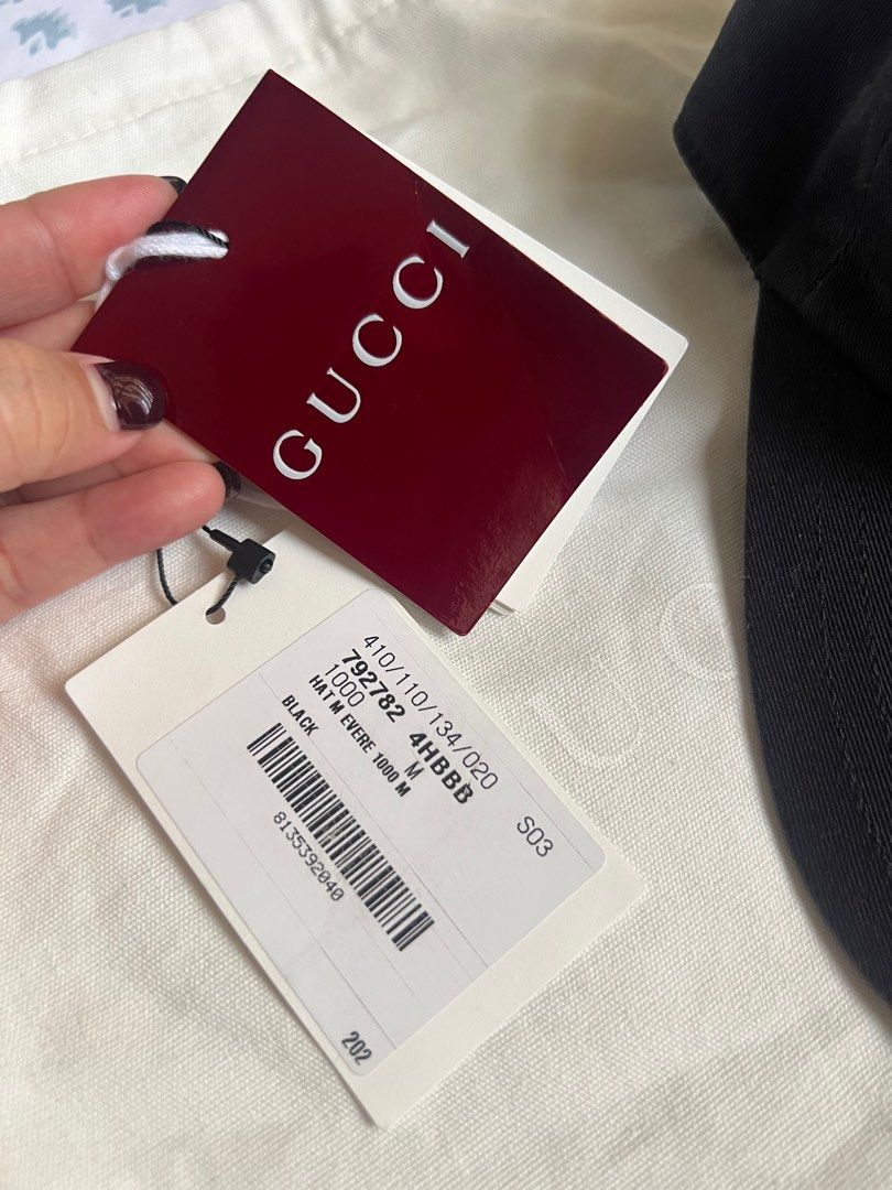GUCCI logo-embroidered cotton baseball cap (Category: Luxury Accessories) located in Rizal. Submitted by ichaaay21 (Listing ID 1416275659, Image 3). Description: - Authentic Gucci baseball cap - Black color - Embroidered Gucci logo - Size M (58 cm) - Includes dust bag and tags - Made in Italy - Classic design - Bought in Spain.