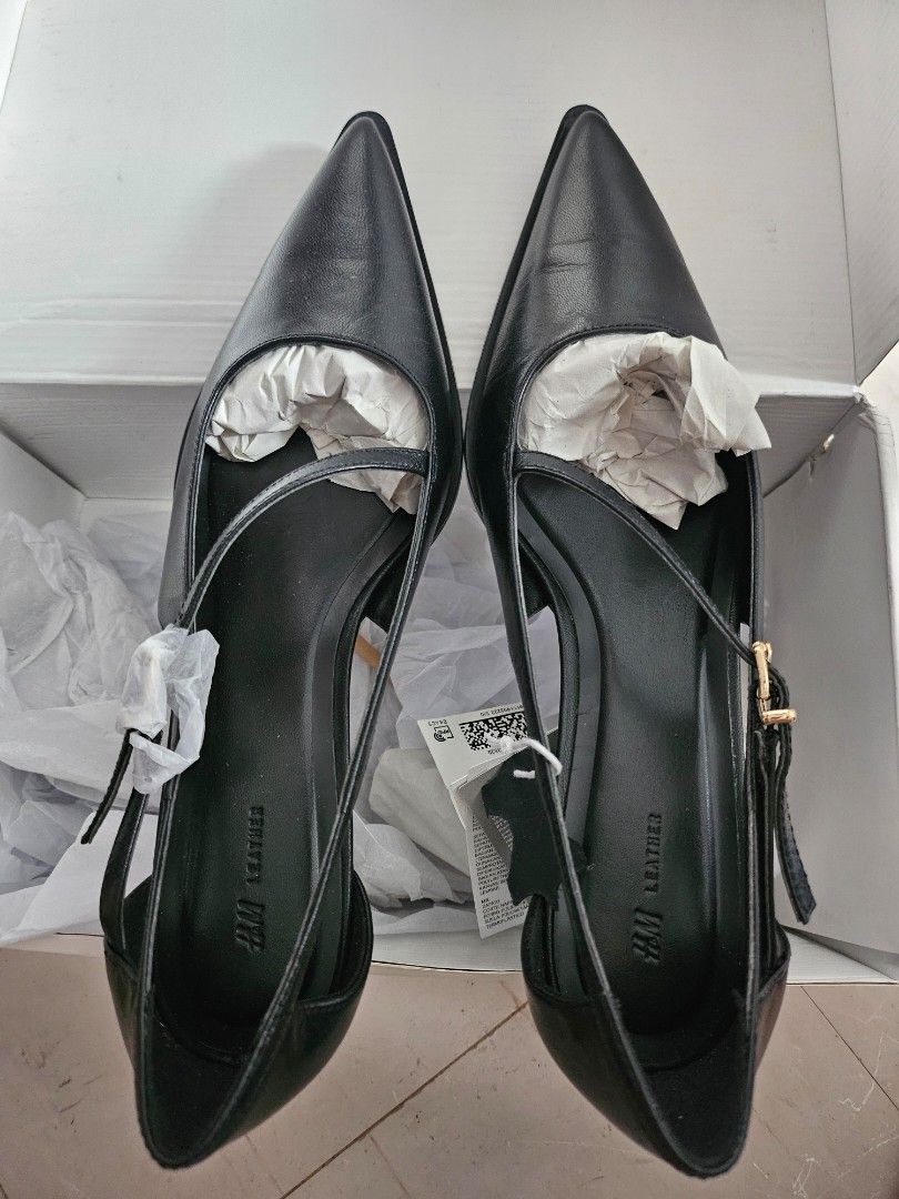 H&M Kitten Heels Genuine Leather (Category: Heels) located in Manila. Submitted by ramp07 (Listing ID 1416288475, Image 3). Description: .