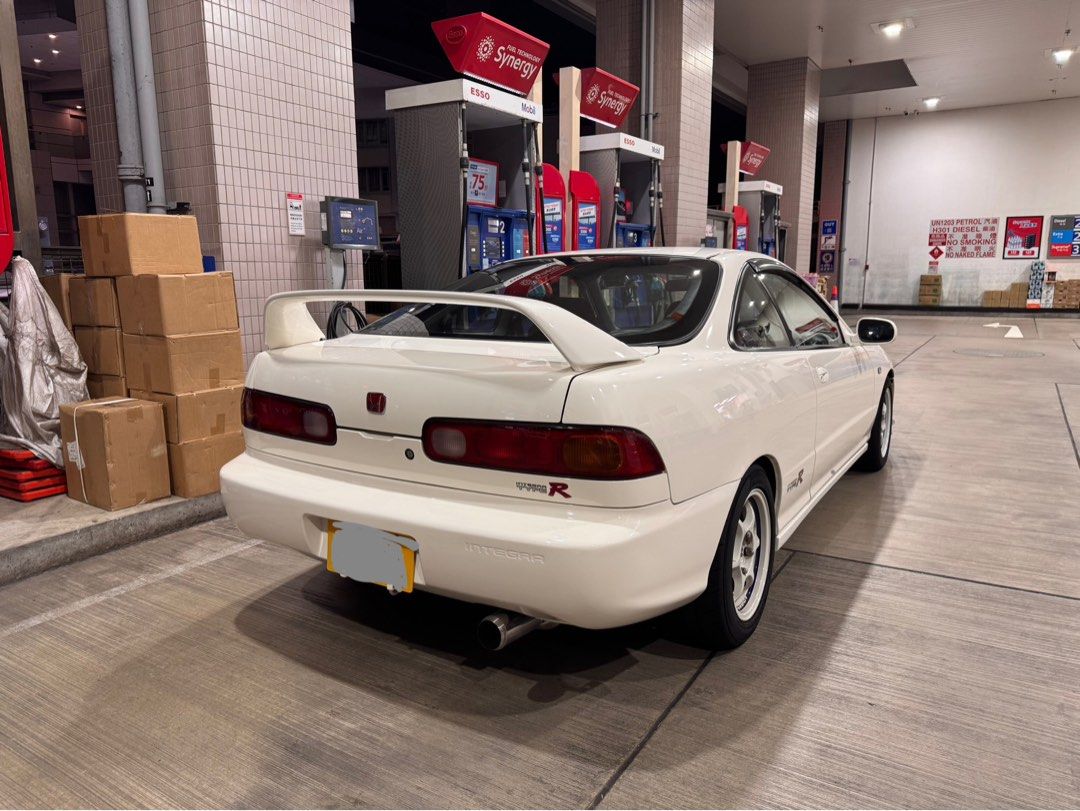 Honda Integra DC2 Type R (M) （分類：車輛放售）位於 Hong Kong。 由 echoki 提交（商品編號 1416382168，圖片 2）。簡介： 急走可議 97/20 1字 11萬KM 接近原裝 自購入保養全部有單 私讓 港島睇車 原裝冇ABS冇氣袋 ARC 風批 無限 中尾 Tein Flex Z 避震 ADVAN RG 鈴 前後車cam 後泊cam 牌費下年6月。