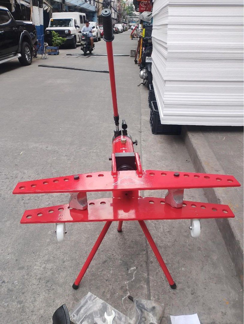 Hydraulic pipe Bender (Category: Construction Tools & Equipment) located in Manila. Submitted by joeyroque09 (Listing ID 1416282200, Image 1). Description: hydraulic pipe bender.